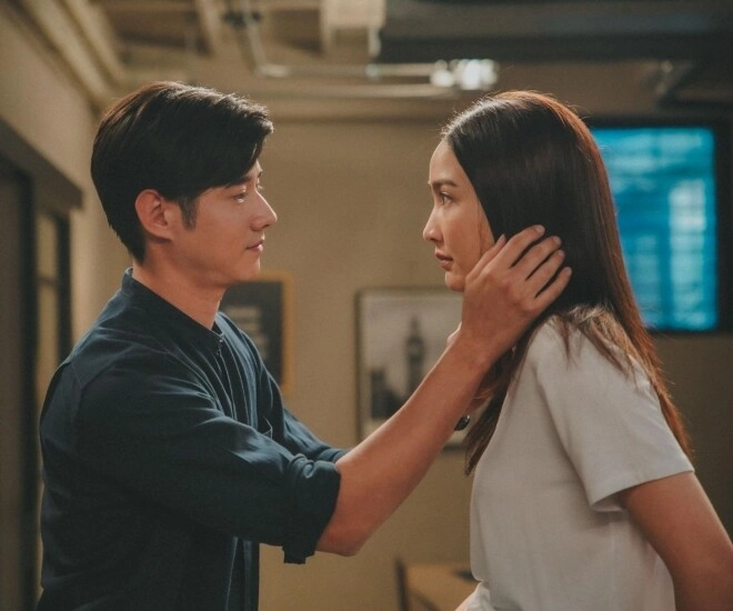 Dẫn chồng sắp cưới đến thăm mẹ chồng cũ lúc về bà cho túi gạo quê mở ra tôi bật khóc - 1