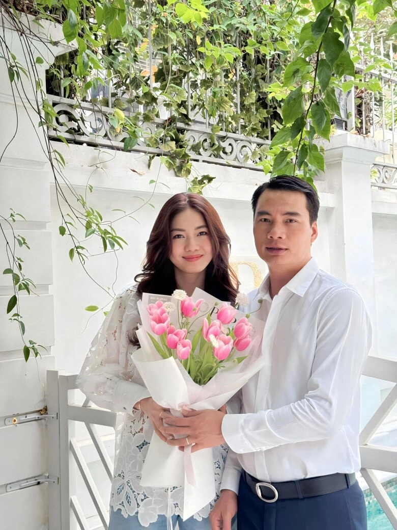 Dàn hậu việt lấy chồng hơn chục tuổi ông xã khánh vân là nhiếp ảnh gia chị em thanh tú - ngô trà my viên mãn - 11
