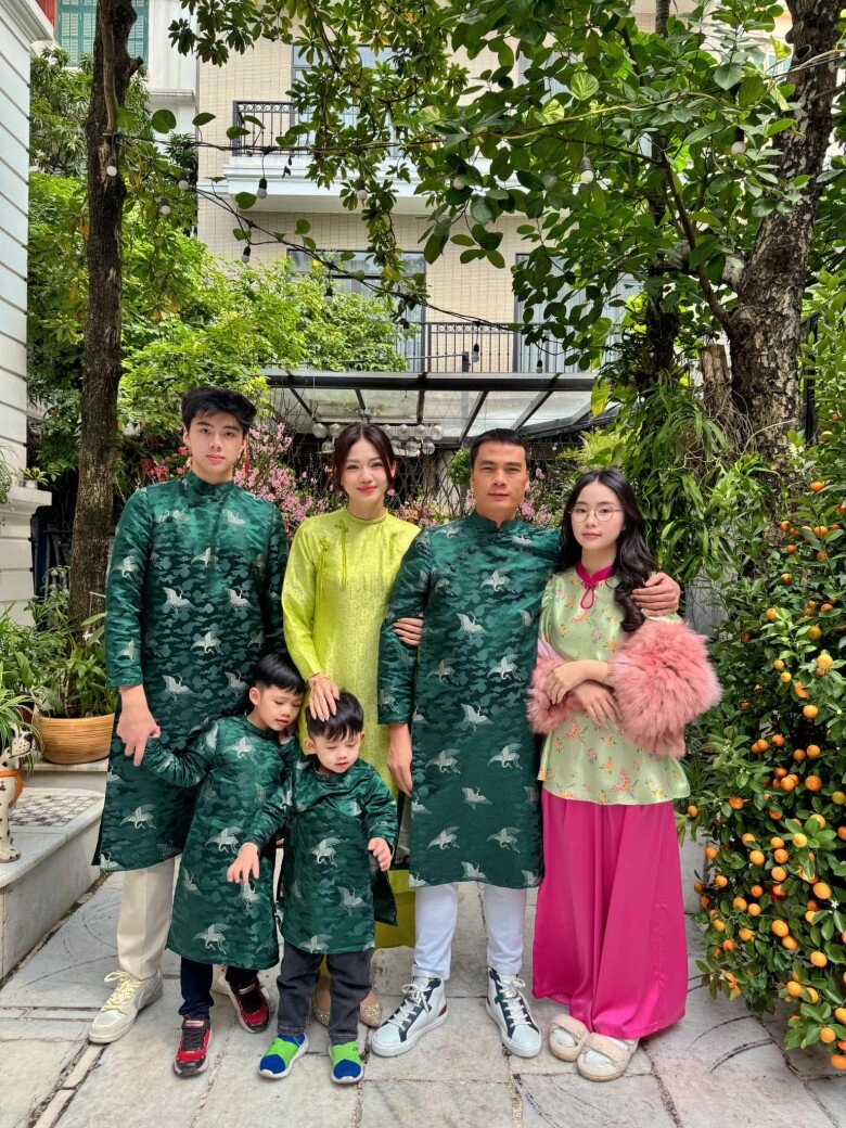 Dàn hậu việt lấy chồng hơn chục tuổi ông xã khánh vân là nhiếp ảnh gia chị em thanh tú - ngô trà my viên mãn - 12