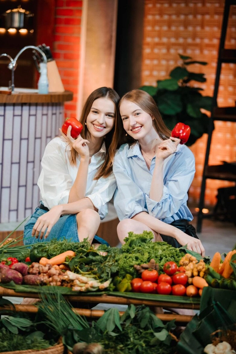 Dàn mẫu tây hot nhất vbiz an tây ước mơ có quốc tịch việt nay vướng lao lý dianka viên mãn bên bùi tiến dũng - 17