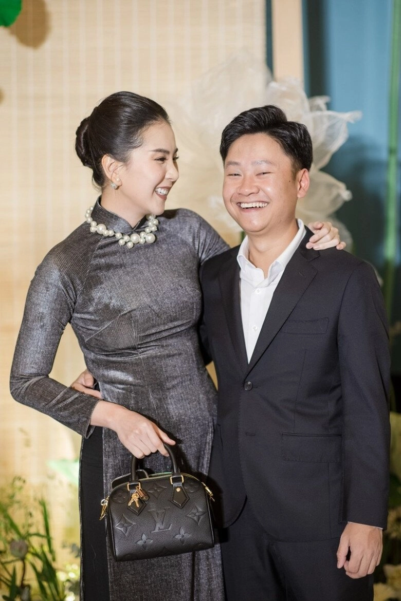 Dàn mc vtv đám cưới lần 2 mai ngọc giấu kín mặt ông xã thanh vân hugo yêu thương con riêng của chồng - 5
