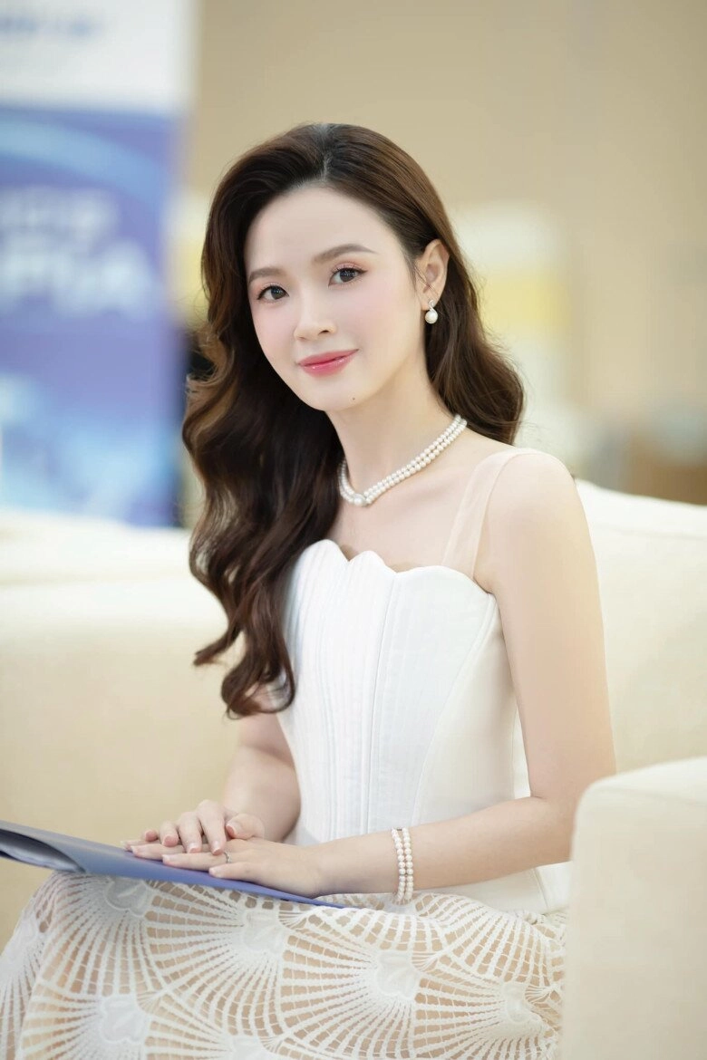 Dàn sao có học vấn khủng làm giảng viên nsưt công ninh du học nga midu tốt nghiệp thạc sĩ ở vị trí á khoa - 6