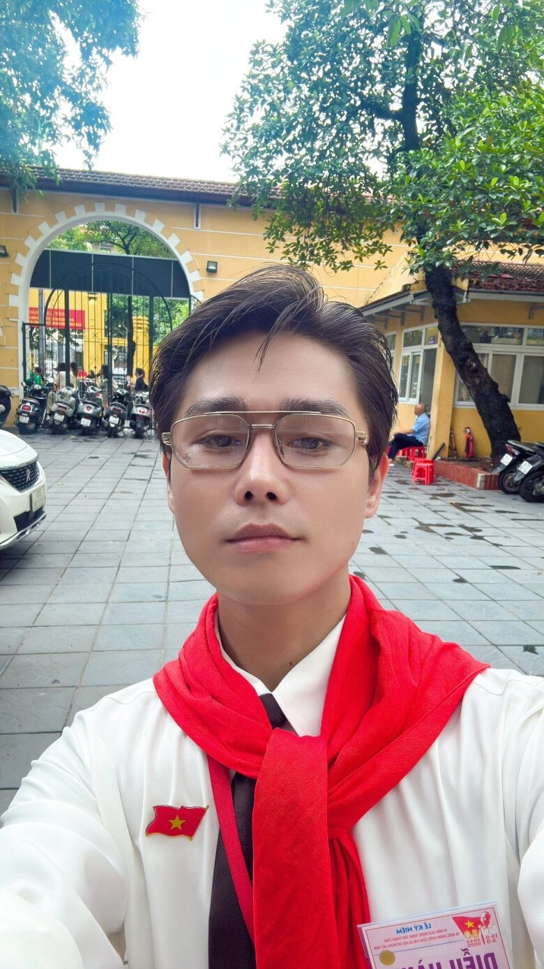 Dàn sao diễu hành sơ duyệt a80 đen vâu e thẹn đứng cạnh hoàng thùy linh dương hoàng yến đi lạc vào khối thiếu nhi - 16