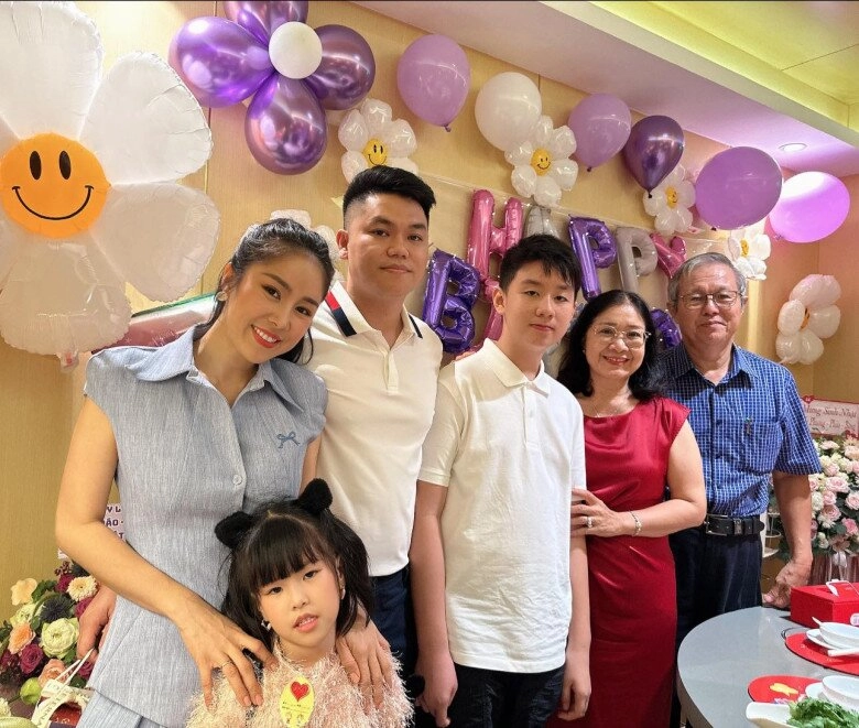 Dàn sao việt khi nghe giục sinh thêm bé nữa lê phương từ chối thẳng võ hạ trâm nói không đủ khả năng - 7