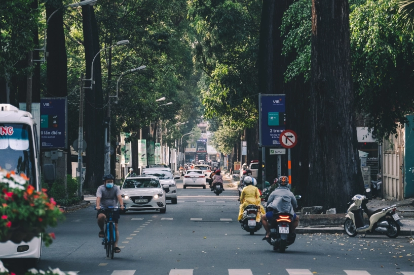 Dạo quanh quận 1 để ngắm nhìn những công trình cổ - 1