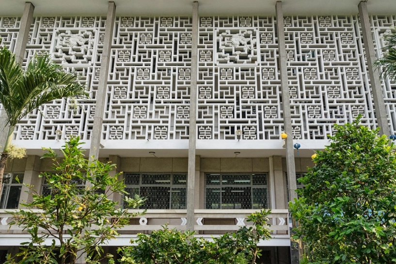 Dạo quanh quận 1 để ngắm nhìn những công trình cổ - 6