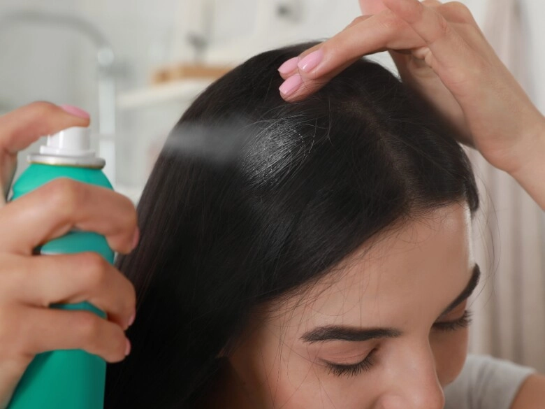 Dầu gội khô có thay thế dầu gội bình thường được không có một thời điểm bạn tuyệt đối không nên sử dụng - 5