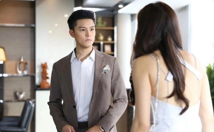 Đến chơi nhà bạn trai chứng kiến việc làm của bố mẹ anh ở phòng bếp mà tôi hoang mang - 2