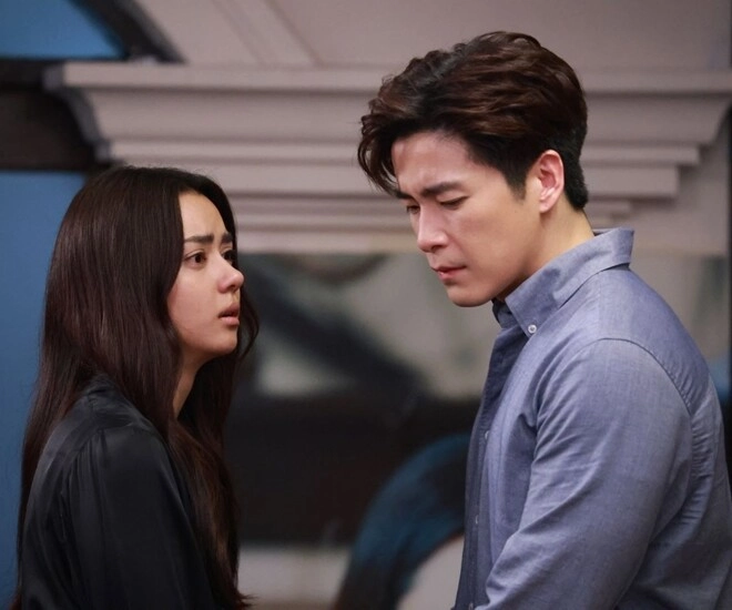 Đến nhà vợ cũ thăm con trai sau 3 năm ly hôn con thì thầm 8 từ khiến lòng tôi đau thắt - 1