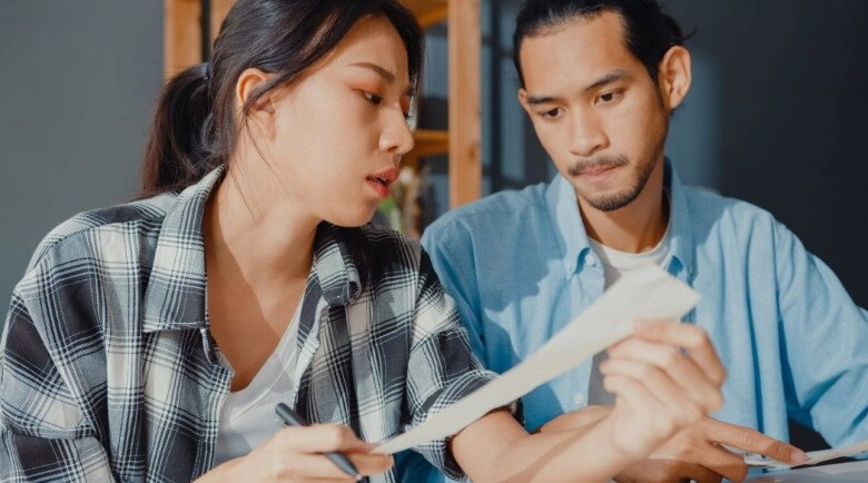 Đến thăm em trai bị ung thư thấy em ấy đang ăn uống và hát karaoke tôi uất ức lên cơn đau tim - 1