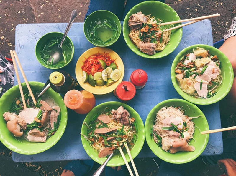 Đi tìm điểm ăn hủ tiếu gõ nức tiếng sài gòn có nơi bán 250 tô mỗi tối chủ tiệm làm không ngơi tay - 3