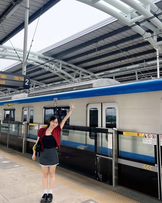 Điểm check-in đứng vào là có ảnh đẹp tại tuyến metro số 1 - 9