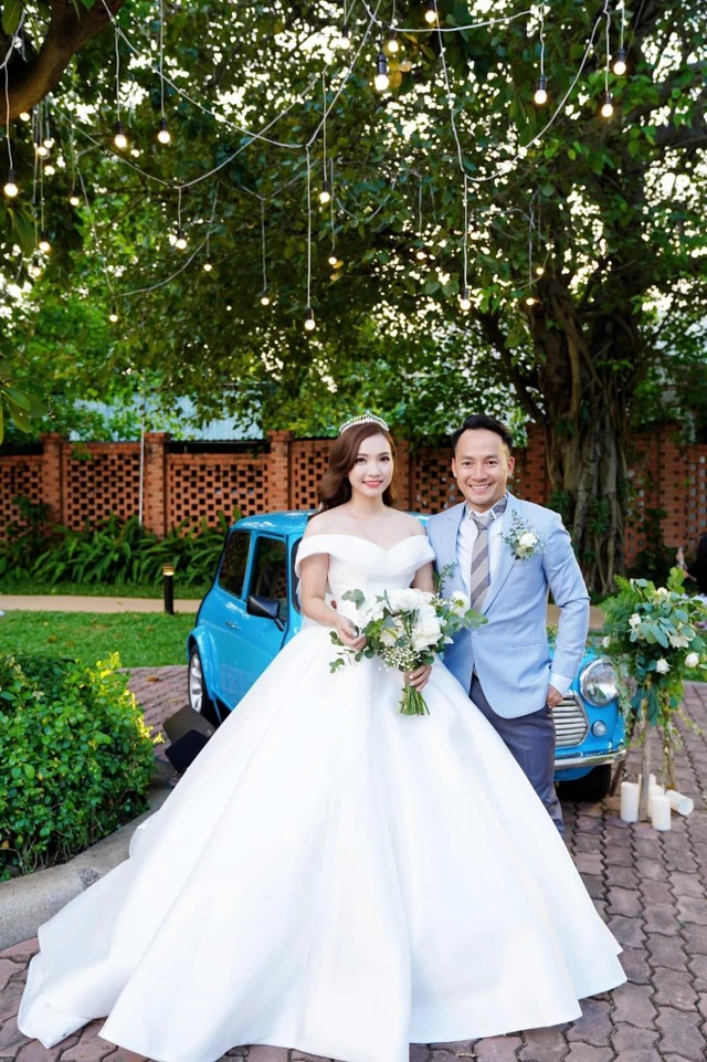 Điểm danh 3 cô vợ giàu có tài giỏi của dàn anh tài hot nhất vbiz có người được gọi hoa hậu - 2