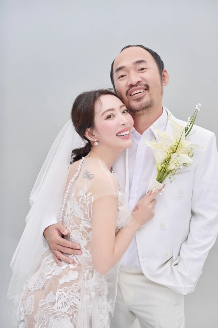 Điểm danh 3 cô vợ giàu có tài giỏi của dàn anh tài hot nhất vbiz có người được gọi hoa hậu - 9
