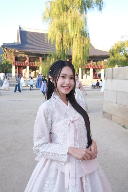 Điểm mặt những hot mom xinh đẹp làng bóng đá việt - 8