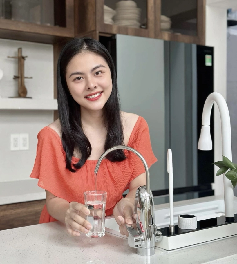 Diễn viên vân trang và chồng đại gia sống sung túc trong biệt thự 1000m2 - 2