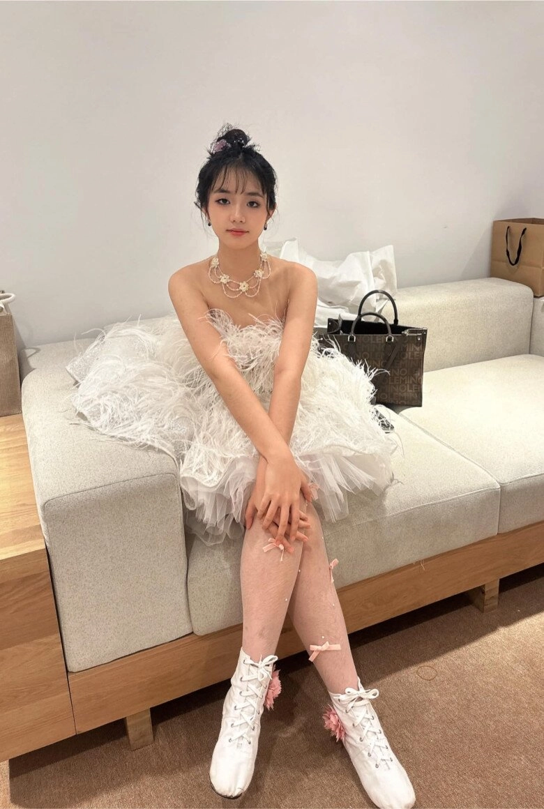 Diva mỹ linh xuất hiện cùng con gái ít người biết của bằng kiều cô bé 15 tuổi trông xinh đẹp ngỡ ngàng - 3