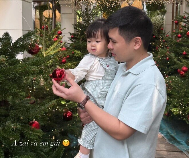 Đỗ mỹ linh đắng lòng vì bị ái nữ chiếm sóng clip con gái toàn triệu view nhưng đăng ảnh mình thì lẹt đẹt - 10