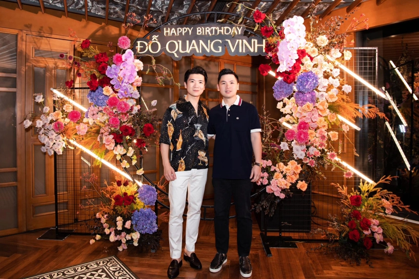 Đỗ mỹ linh hiếm hoi lộ diện bên cả nhà chồng hào môn con gái diện váy công chúa khoe má bánh bao đáng yêu - 2