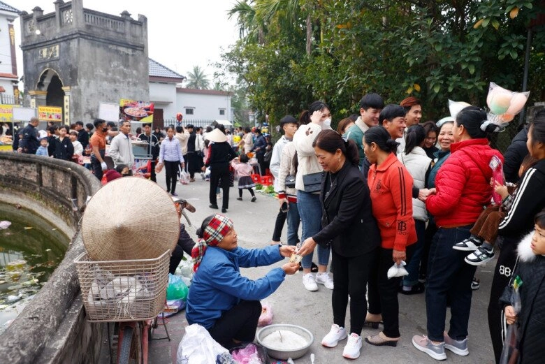 Độc lạ phiên chợ chỉ họp mùng 2 tết ở hải dương người bán không được nói thách người mua không được mặc cả - 5