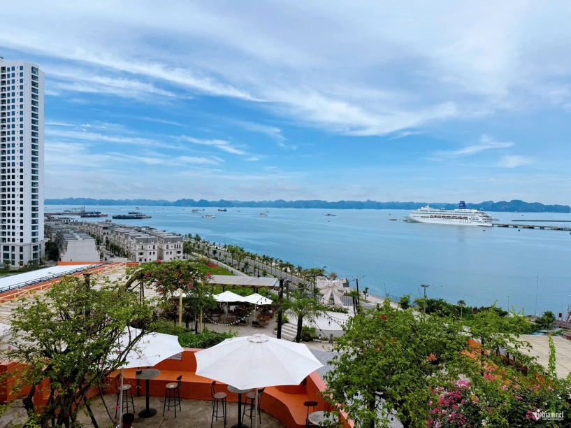 Du lịch hạ long 1 ngày ăn đặc sản gì chơi ở đâu - 2