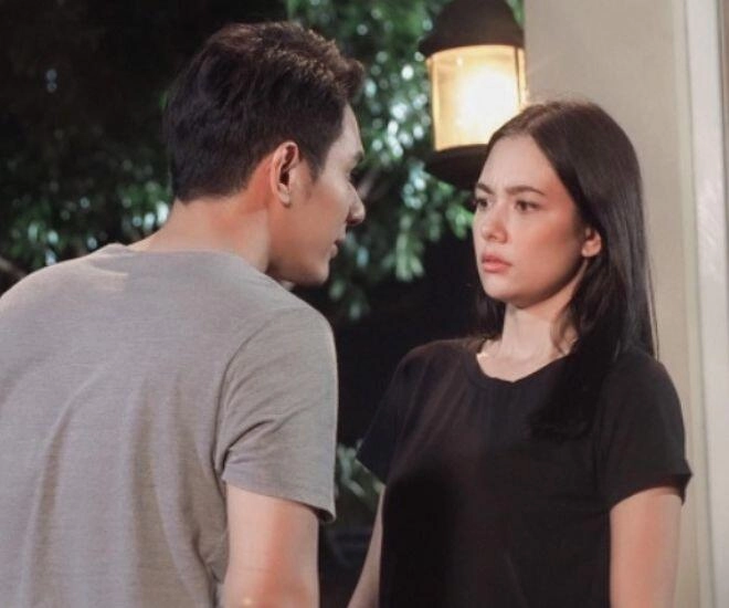 Đưa con về ăn giỗ ông nội tôi đã có một đêm thật ngọt ngào với chồng cũ - 1