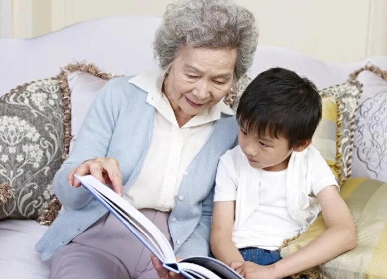 Đưa con về ăn giỗ ông nội tôi đã có một đêm thật ngọt ngào với chồng cũ - 2