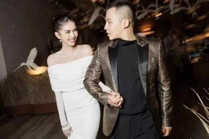 gà cưng duy nhất của khắc tiệp đăng quang tại hoa hậu việt nam thân thiết với ngọc trinh nhưng sớm lụi tàn - 2