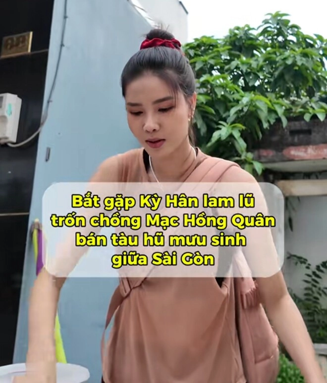 gà cưng vũ khắc tiệp đưa con đi bán tào phớ lề đường khách mua tới tấp từng được chồng việt kiều tặng nhà 10 tỷ - 2