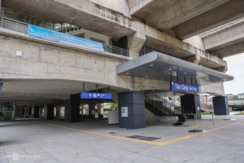 Ga trên cao lớn nhất metro số 1 trước ngày đón khách - 13
