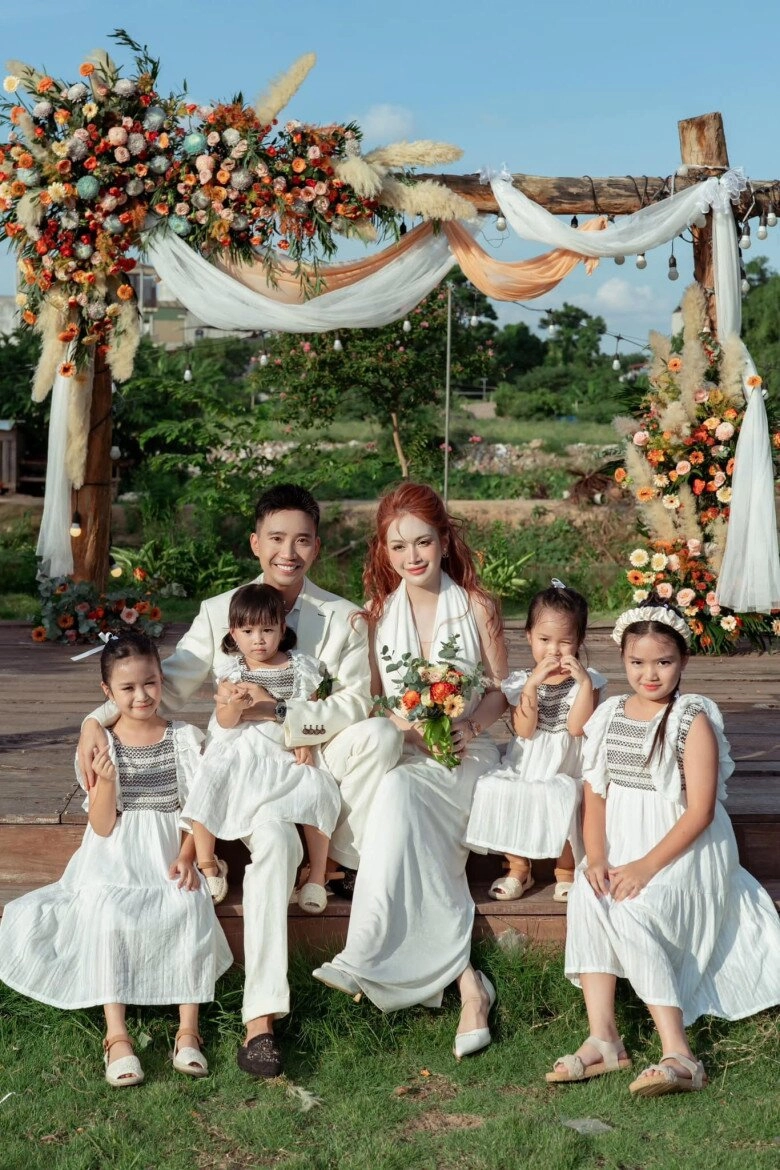 gái quê khiến trai phố bỏ nhà đi sau 1 tháng yêu sau cưới được mẹ chồng đi rửa bát thuê giúp khởi nghiệp - 4