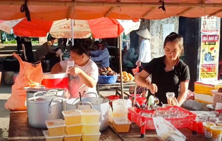 Ghé chợ phiên 5 ngày một lần ở cao bằng thưởng thức bánh trời bánh khảo cực lạ không nơi nào có - 5