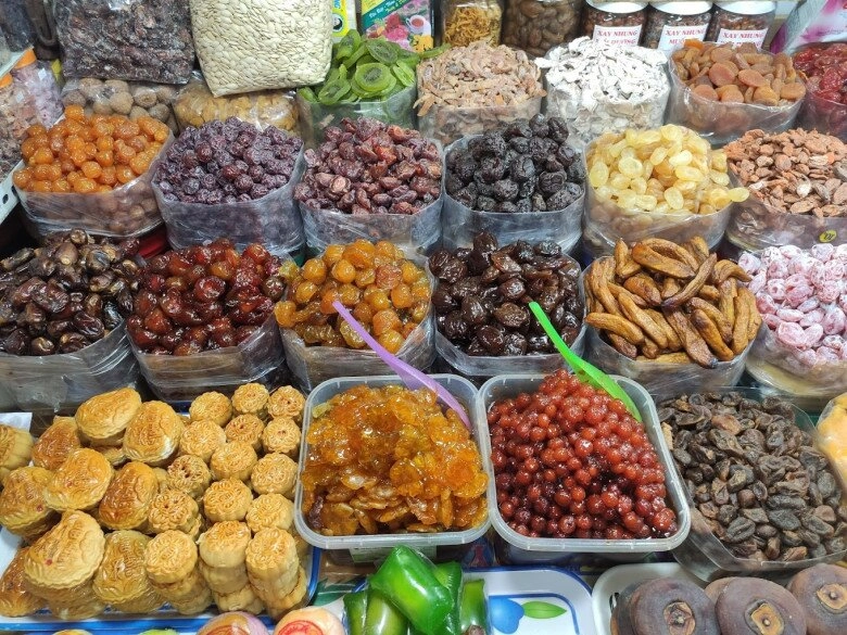 Ghé quận 5 đi khu chợ truyền thống của người hoa tồn tại từ thế kỷ 20 đến nay vẫn sầm uất nhờ khu ẩm thực xịn xò - 3