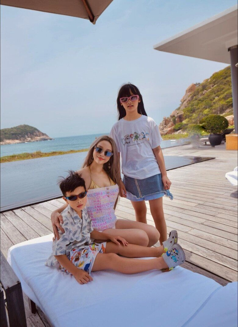 Gia đình huyền baby có kỳ nghỉ sang chảnh đi trượt tuyết ở hàn quốc ái nữ 11 tuổi cao hơn mẹ xinh như hoa hậu - 7