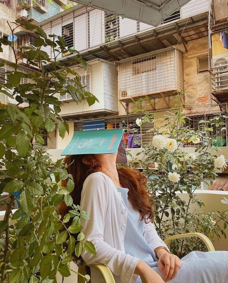 Giới trẻ săn lùng những quán cafe giấu mình trong khu tập thể cũ góc nào cũng xinh đảm bảo check-in cháy máy - 1