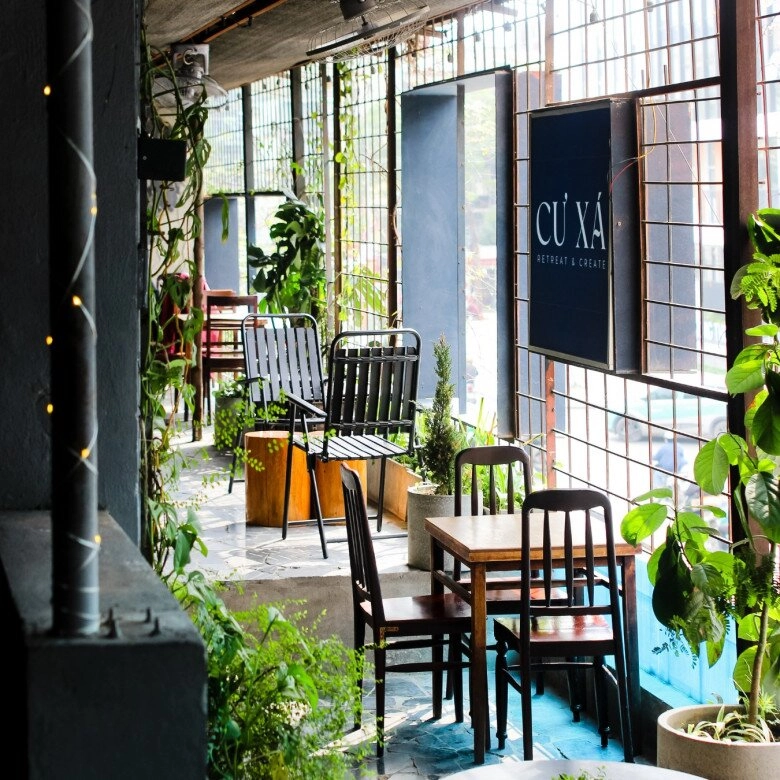 Giới trẻ săn lùng những quán cafe giấu mình trong khu tập thể cũ góc nào cũng xinh đảm bảo check-in cháy máy - 6