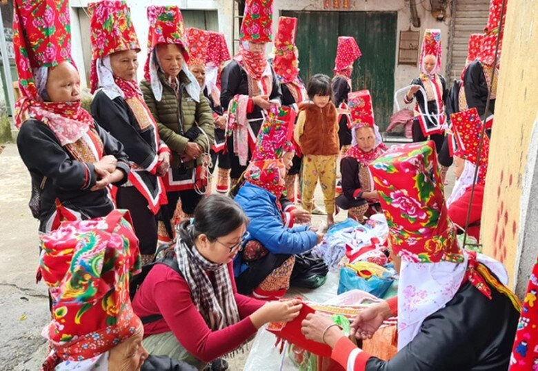 Giữa lòng hà giang có phiên chợ tồn tại xuyên 2 thế kỷ nay là địa điểm nổi tiếng bậc nhất hút khách tây - 6
