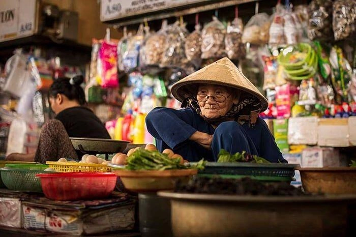 Giữa lòng nha trang có khu chợ tồn tại hơn 60 năm xưa chỉ là chợ dân sinh bé tí nay thành địa điểm du lịch nổi tiếng - 4