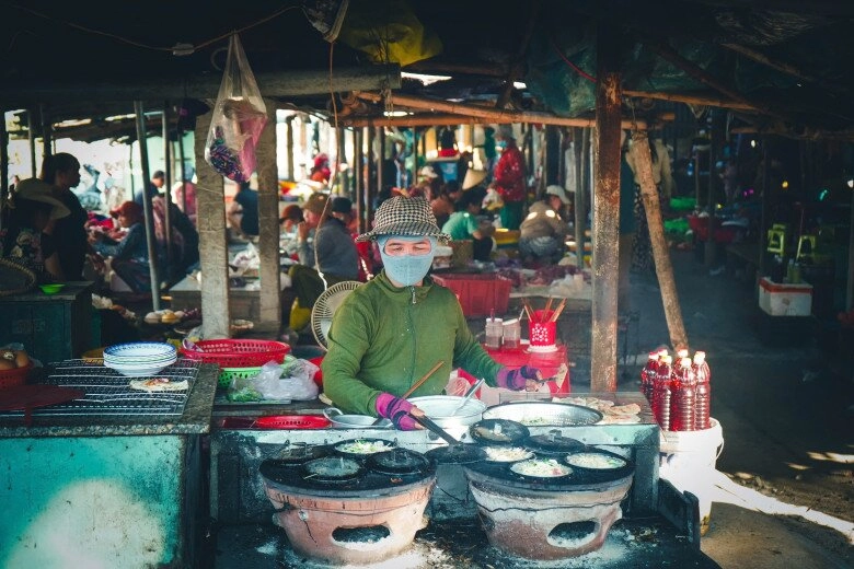 Giữa lòng phú yên có khu chợ bán đủ đặc sản miền trung được mệnh danh là chợ rẻ nhất việt nam - 2