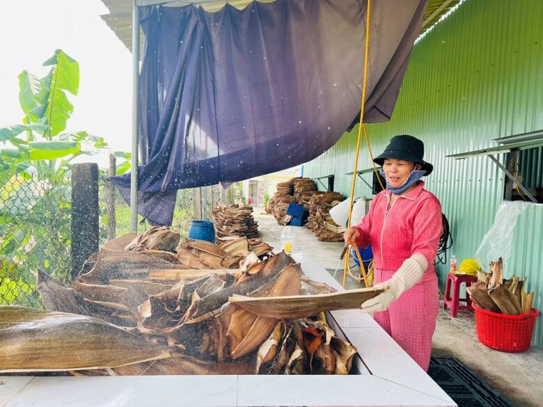 Giữa lòng quảng ngãi có khu chợ chỉ bán thứ tưởng là rác nay được xuất khẩu ra nước ngoài - 2