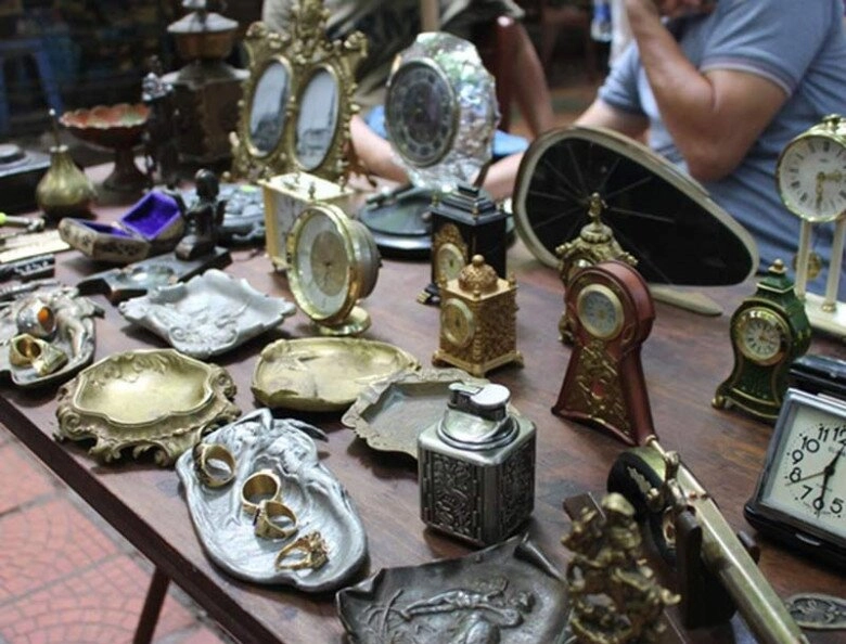 Giữa lòng sài gòn có khu chợ mệnh danh thiên đường đồ cũ có thể tìm thấy những món đồ tưởng như tuyệt chủng - 2
