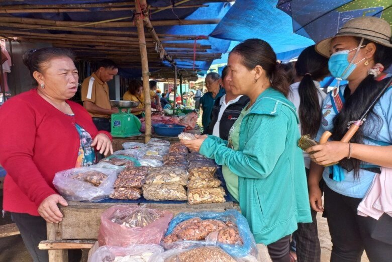 Giữa lòng thanh hóa có phiên chợ đặc biệt chỉ bán đặc sản rừng là niềm tự hào của người xứ thanh - 3