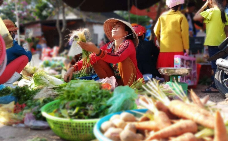 Giữa lòng xứ huế có phiên chợ tết chỉ họp 3 ngày tồn tại mấy trăm năm nhưng ai cũng háo hức tìm đến - 3