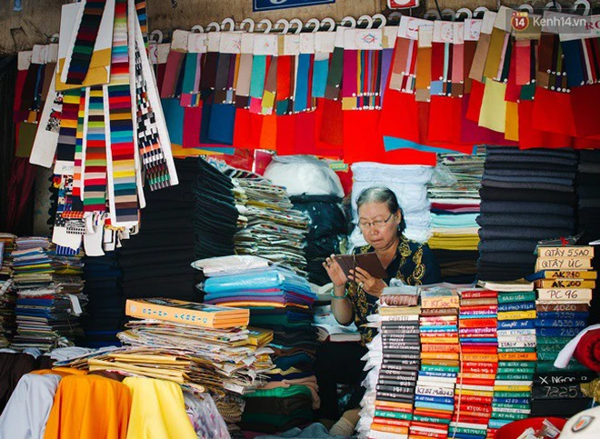 Giữa sài gòn có một khu chợ rẻ và lâu đời bậc nhất chỉ bán duy nhất một loại hàng mà đến nay vẫn tấp nập - 2