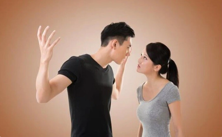 Gửi chồng cũ ảnh chồng mới anh ấy nhắn lại một câu khiến tôi vội vàng hủy hôn - 2