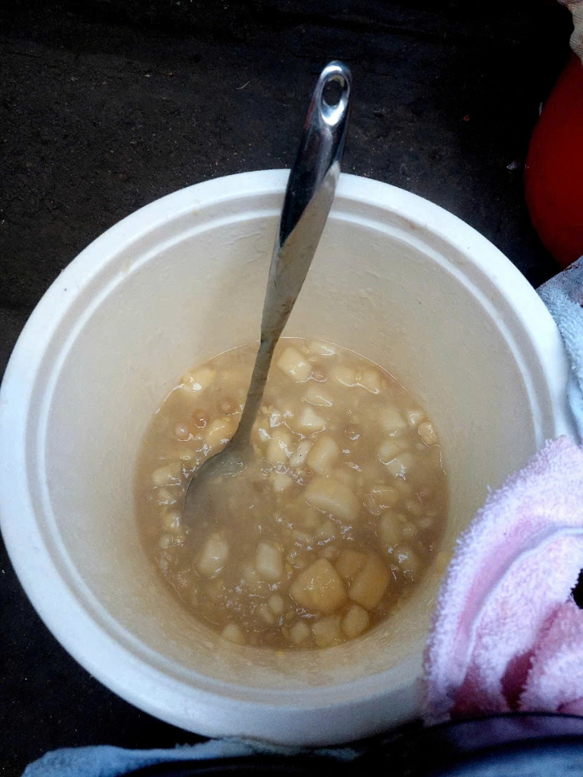 Hà nội rét đi xếp hàng ăn bánh trôi tàu ở ngõ đê tô hoàng - 7