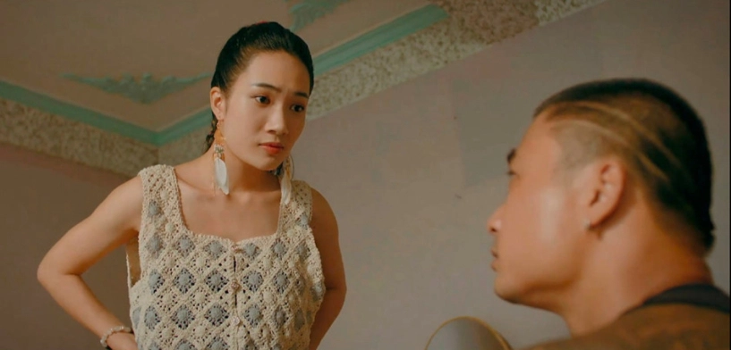 Hai mỹ nhân cặp kè với xã hội đen ở phim độc đạo đang làm điên đảo màn ảnh - 8