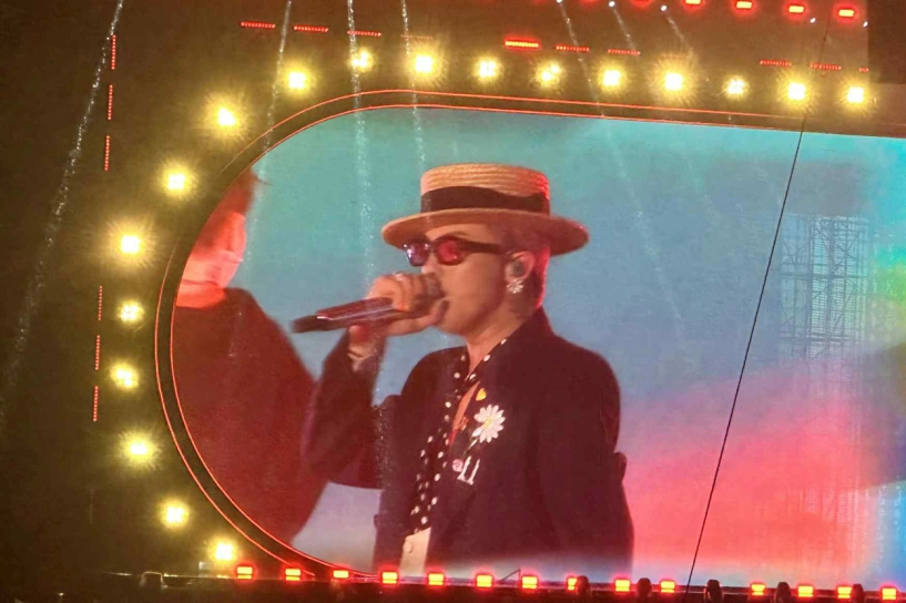 Hàng chục nghìn khán giả quẩy cùng g-dragon dưới mưa như trút - 3
