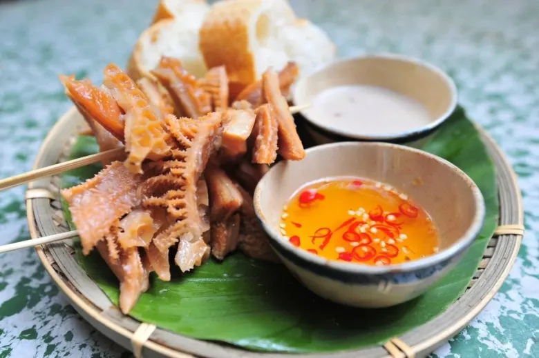 Hàng phá lấu đắt nhất sài gòn 30 năm giữ hương vị nước hầm đặc biệt khách xếp hàng chờ mua giá 600000 đồngkg - 4