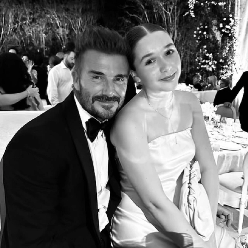 Harper seven beckham 13 tuổi được bố mẹ dồn sức lăng xê liệu có theo vết xe đổ của 3 anh trai - 1